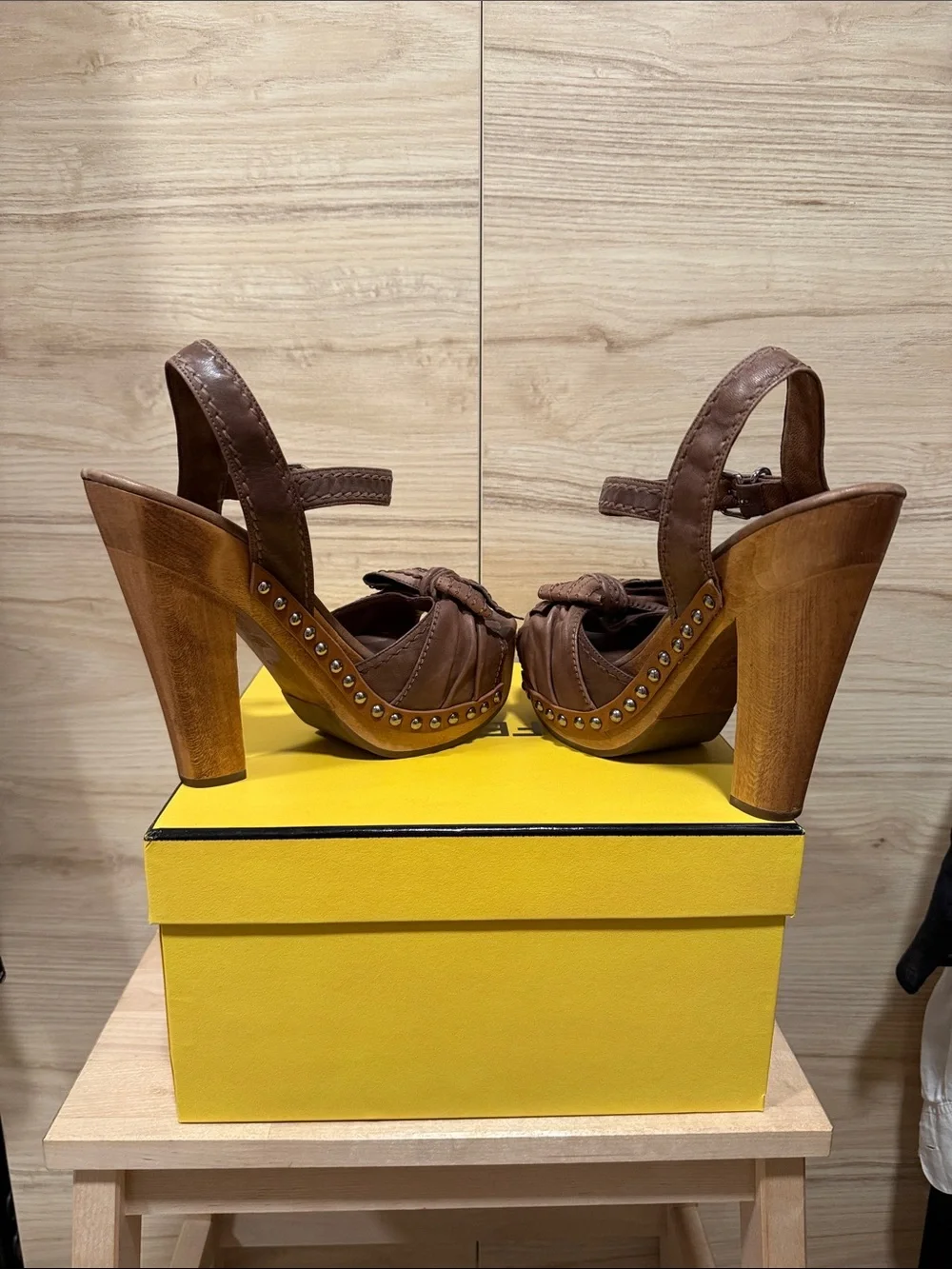 Miu Miu Brown Leather Bow Platform Sandals 39